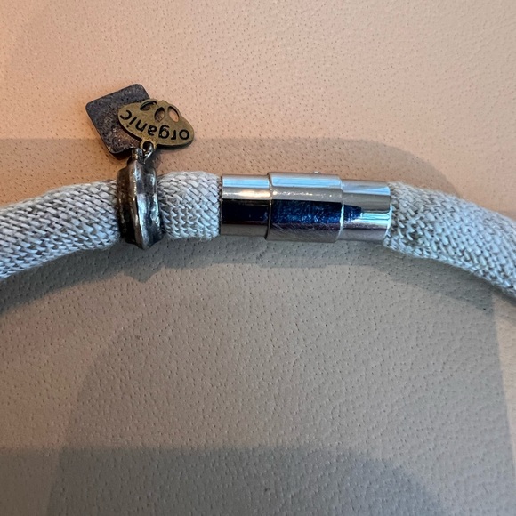 Anthropologie Linen and Brass Choker. - Picture 4 of 8